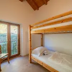 Dreamy Lakeview Attic Escape