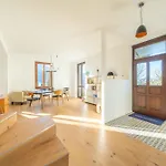 아파트 Dreamy Lakeview Attic Escape 브레쪼