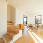 Dreamy Lakeview Attic Escape 브레쪼