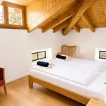 Dreamy Lakeview Attic Escape Apartment
