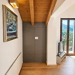 Dreamy Lakeview Attic Escape Brezzo