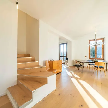 Dreamy Lakeview Attic Escape Brezzo