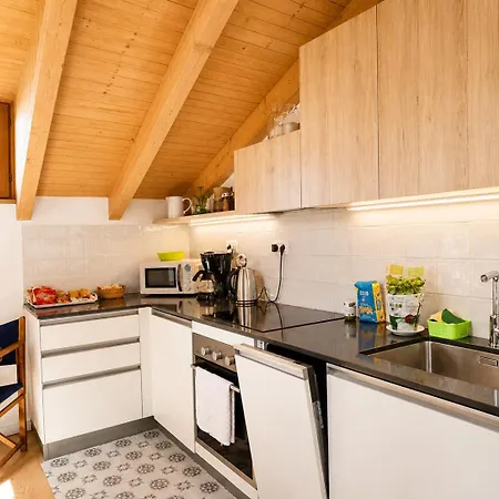 Dreamy Lakeview Attic Escape Brezzo