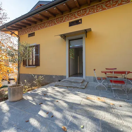 Dreamy Lakeview Attic Escape Apartmán *