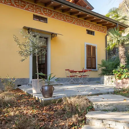 Apartmán Dreamy Lakeview Attic Escape Brezzo