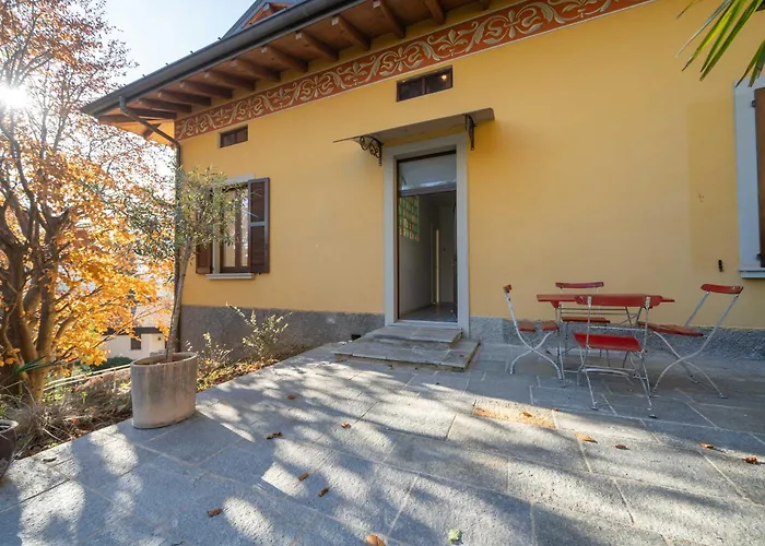 Dreamy Lakeview Attic Escape Apartmán *